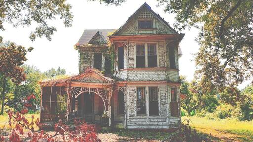 Guide to Southern Gothic: 10 Dark Must-Reads