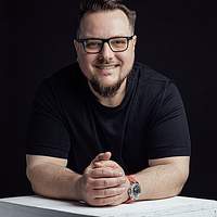 Renaud T. Renaud T.